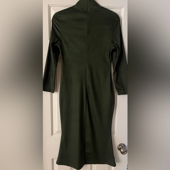 STYLEWE Green Dress with Red Floral Design - Picture 2 of 2